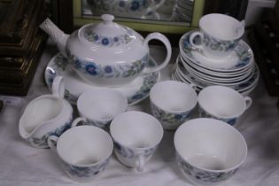 A Wedgewood bone china tea service 'Clementine' shipping unavailable