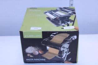 A new boxed pasta making machine