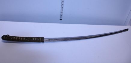 A vintage Samurai sword, scabbard doesn't match, 71cm blade length, shipping unavailable (over 18'