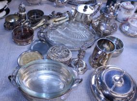 A job lot of quality silver plated items and other