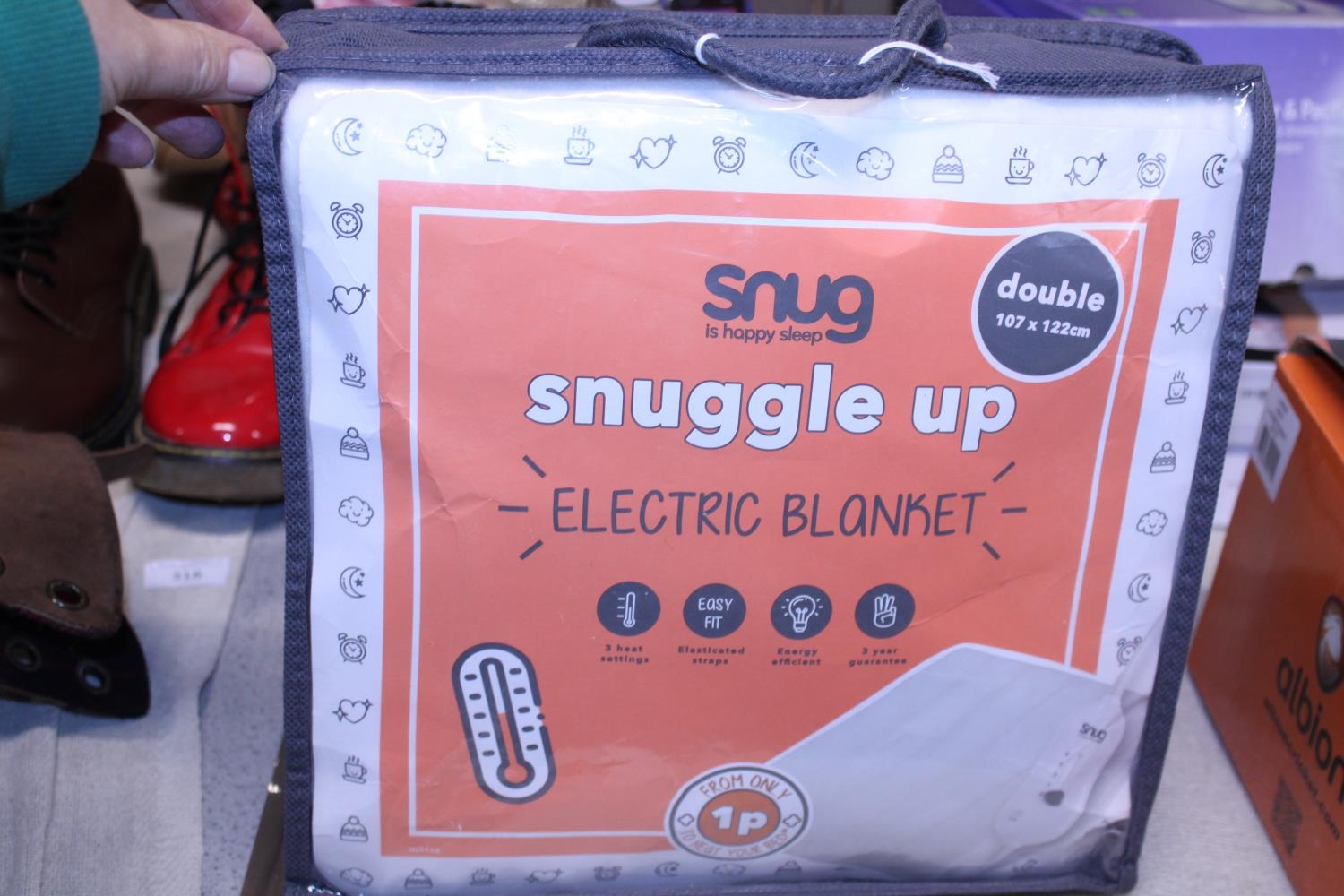 A new Snug electric blanket (untested)