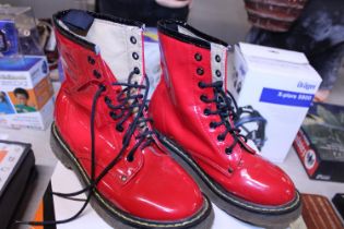 A pair of Dr Marten style boots size 37