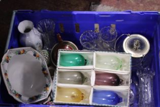A box of assorted glassware and other items, shipping unavailable