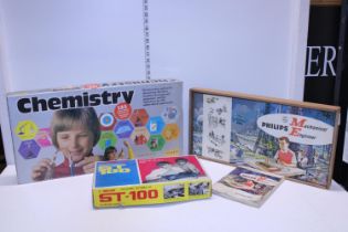 A selection of vintage scientific educational sets (unchecked)