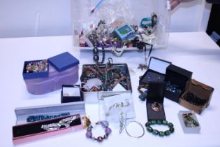 A job lot of assorted costume jewellery