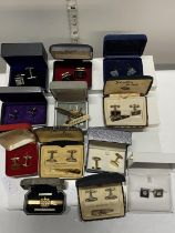 A job lot of assorted boxed cufflink sets