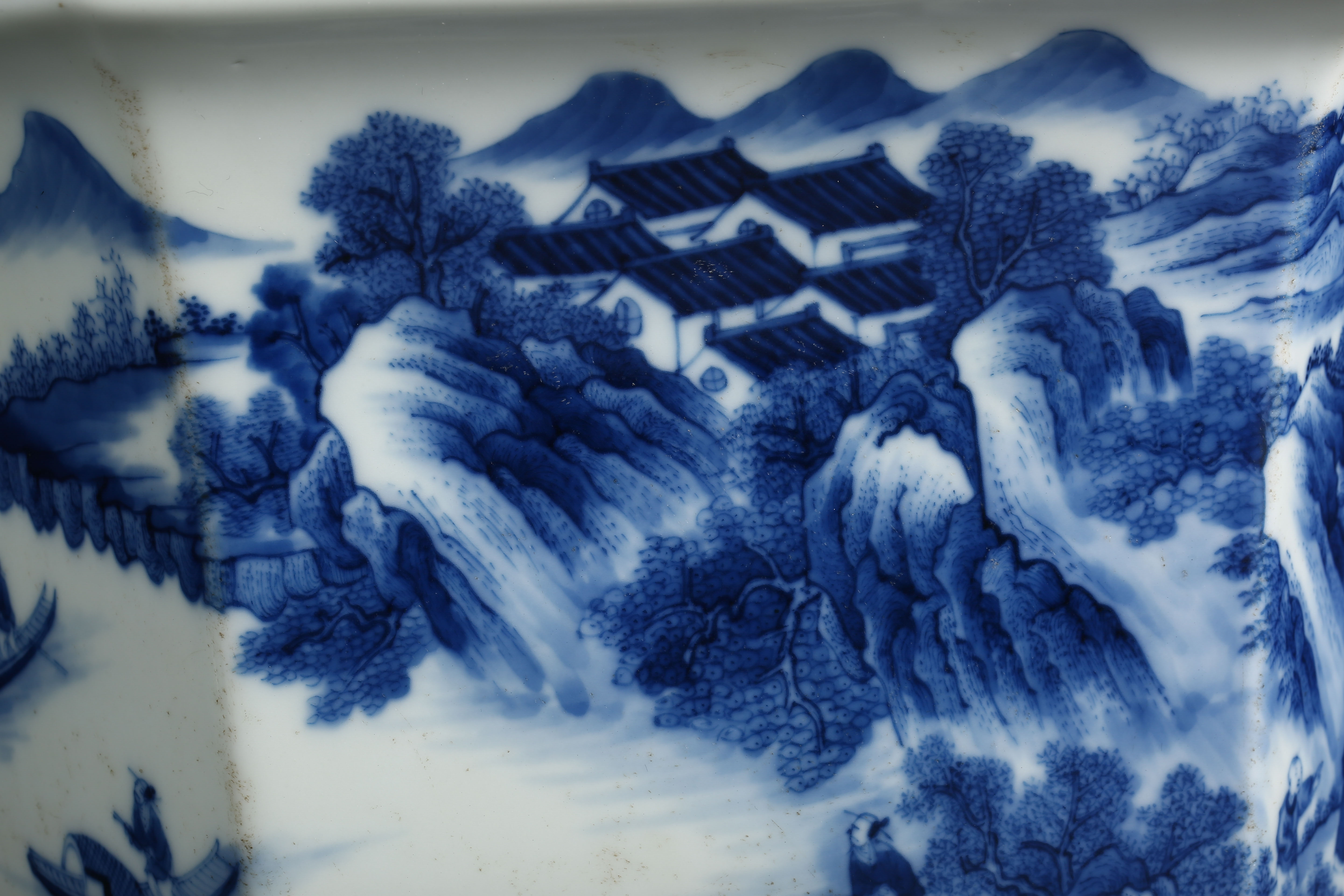 A Chinese Blue and White Landscape Jardiniere - Bild 8 aus 13