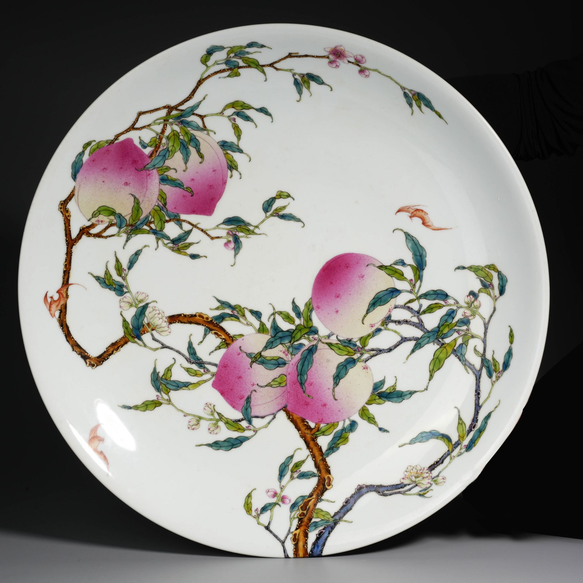 A Chinese Famille Rose Peaches Plate - Image 6 of 12