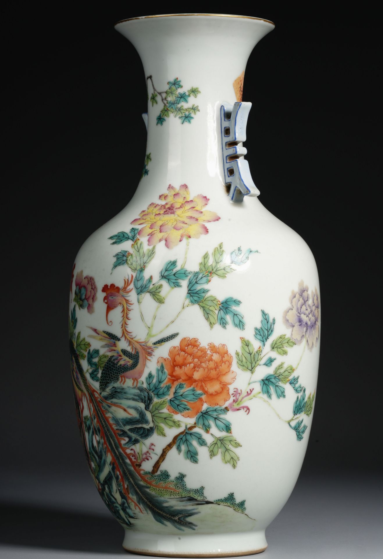 A Chinese Famille Rose Peony Vase - Image 5 of 11