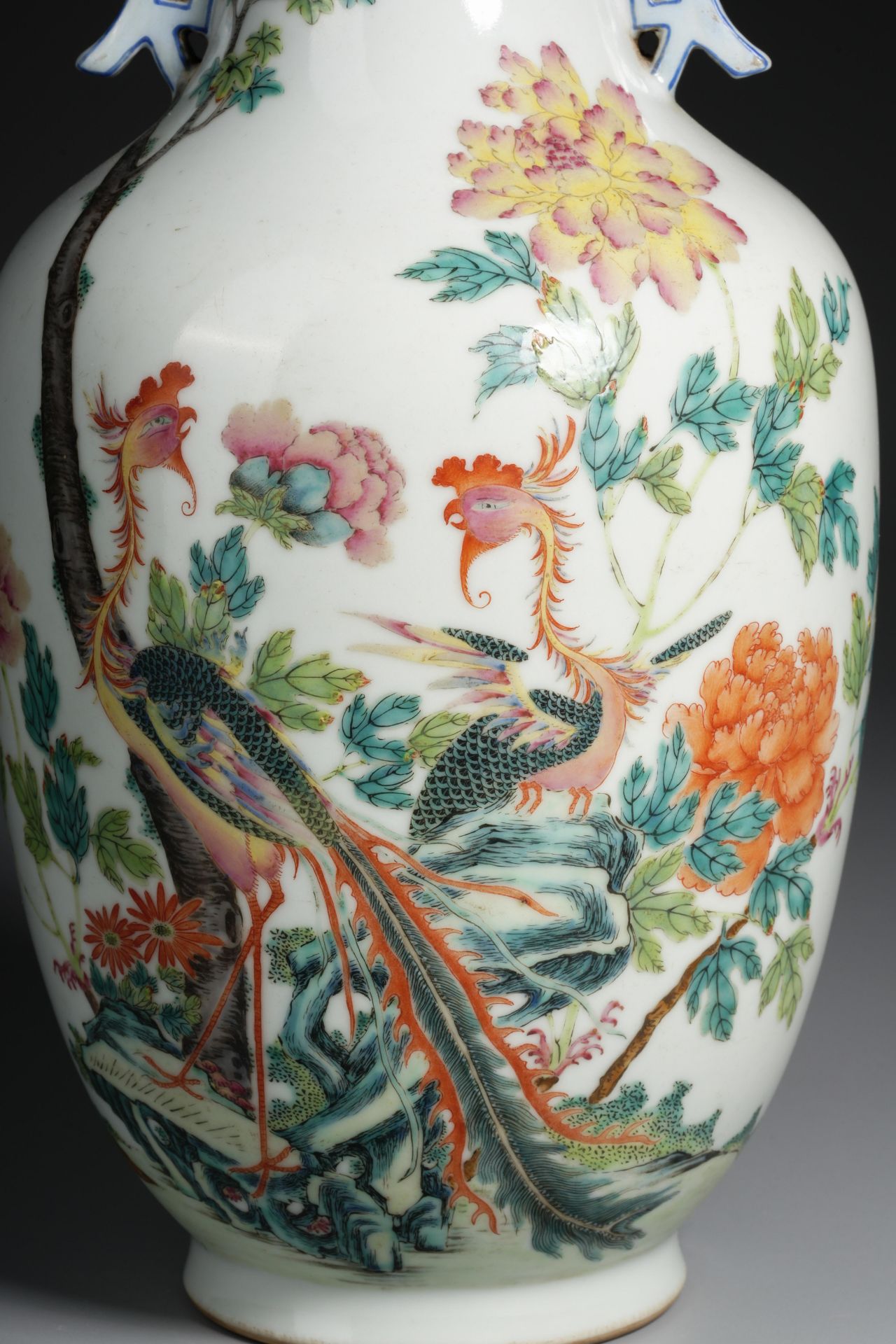 A Chinese Famille Rose Peony Vase - Image 4 of 11