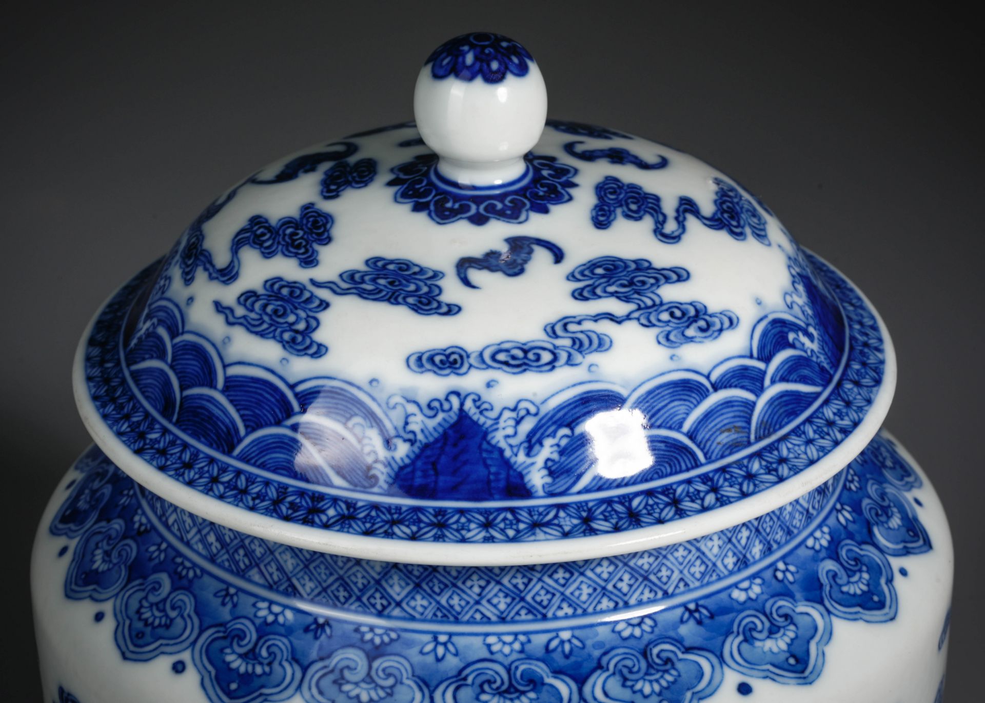 A Chinese Blue and White Bats Jar with Cover - Image 3 of 10