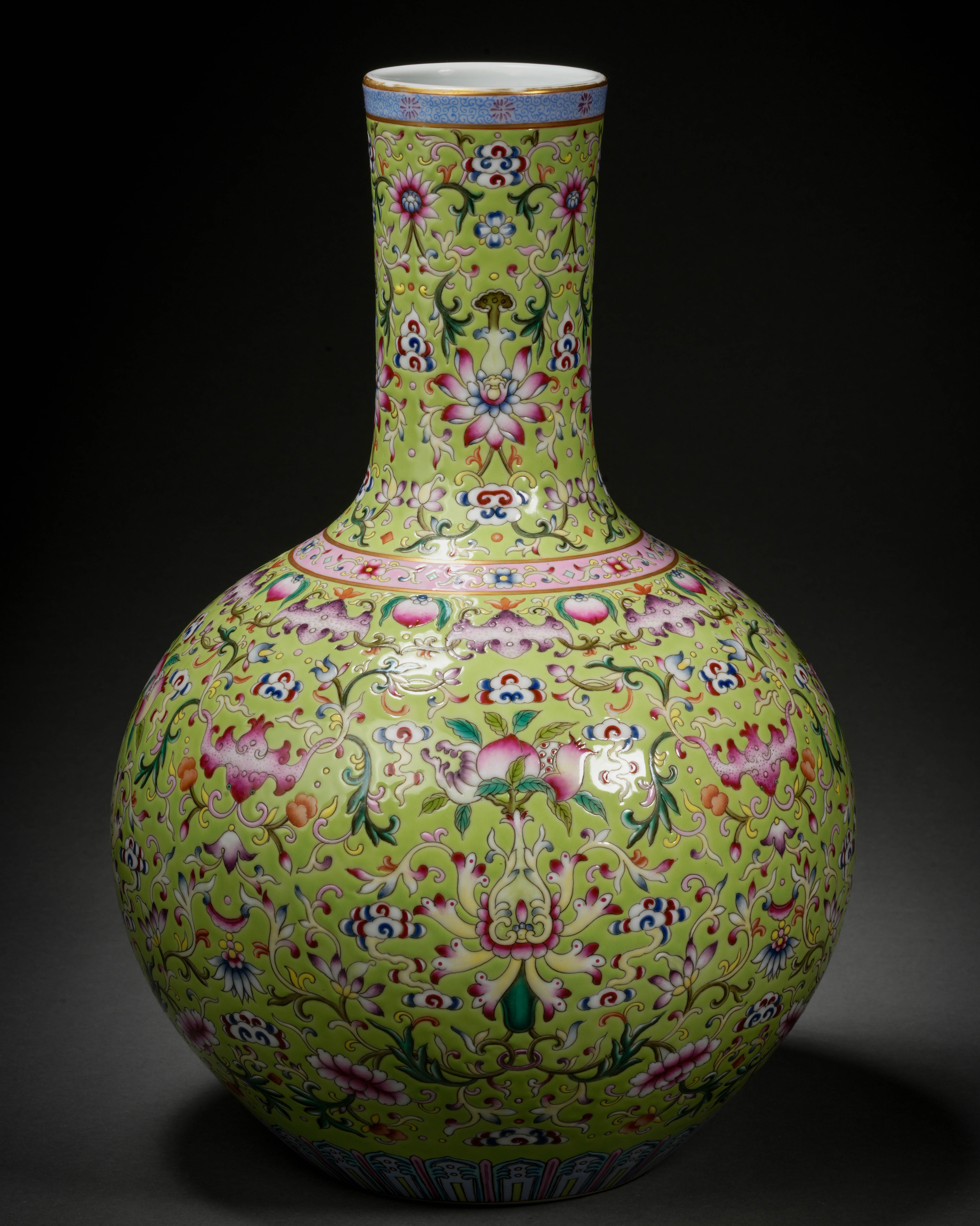A Chinese Lemon Green Ground Yangcai Glaze Globular Vase - Image 2 of 10