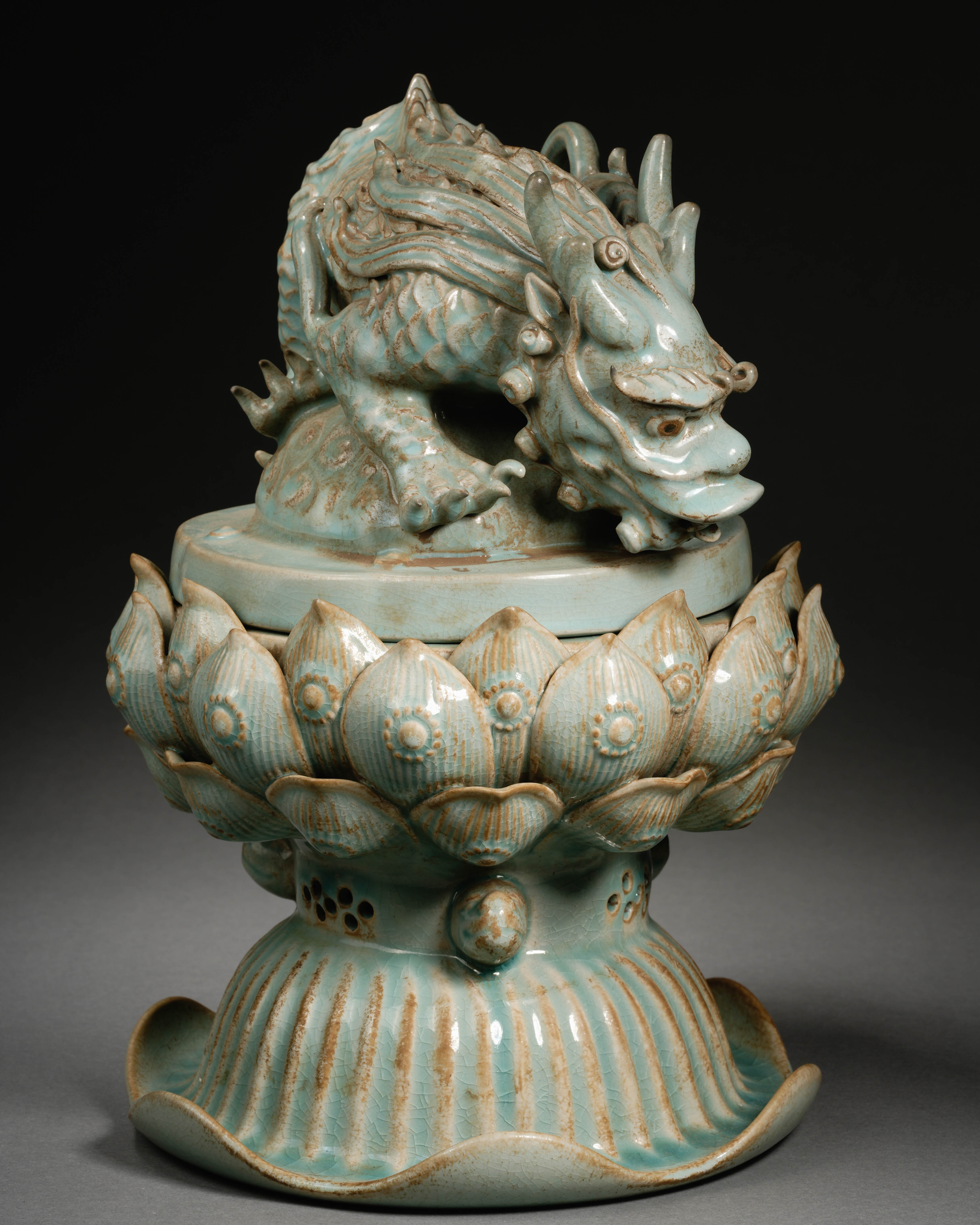 A Chinese Ru-ware Mythical Beast Incense Burner - Image 6 of 13