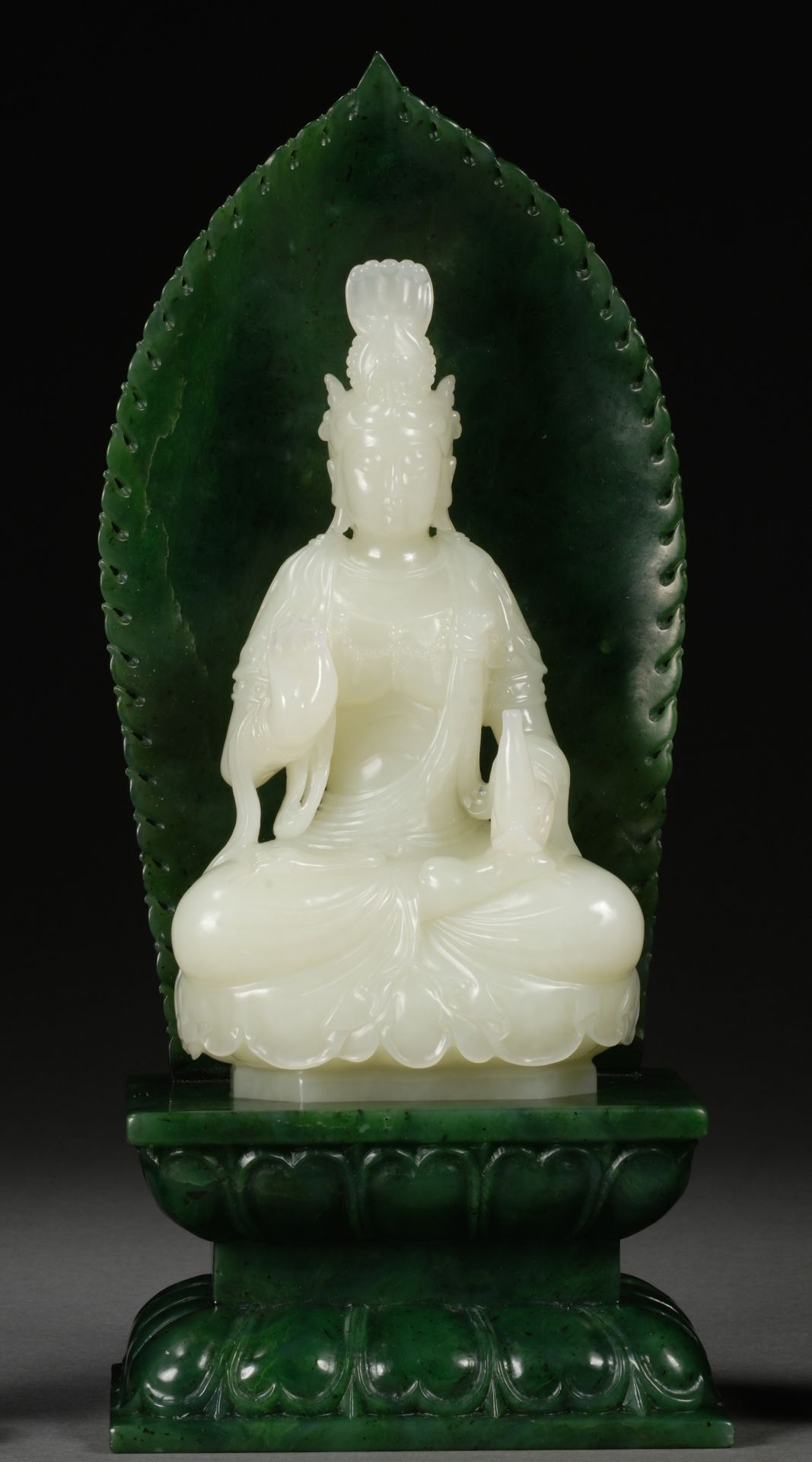 A Set of Chinese Carved White Jade Seated Guanyin - Image 3 of 22