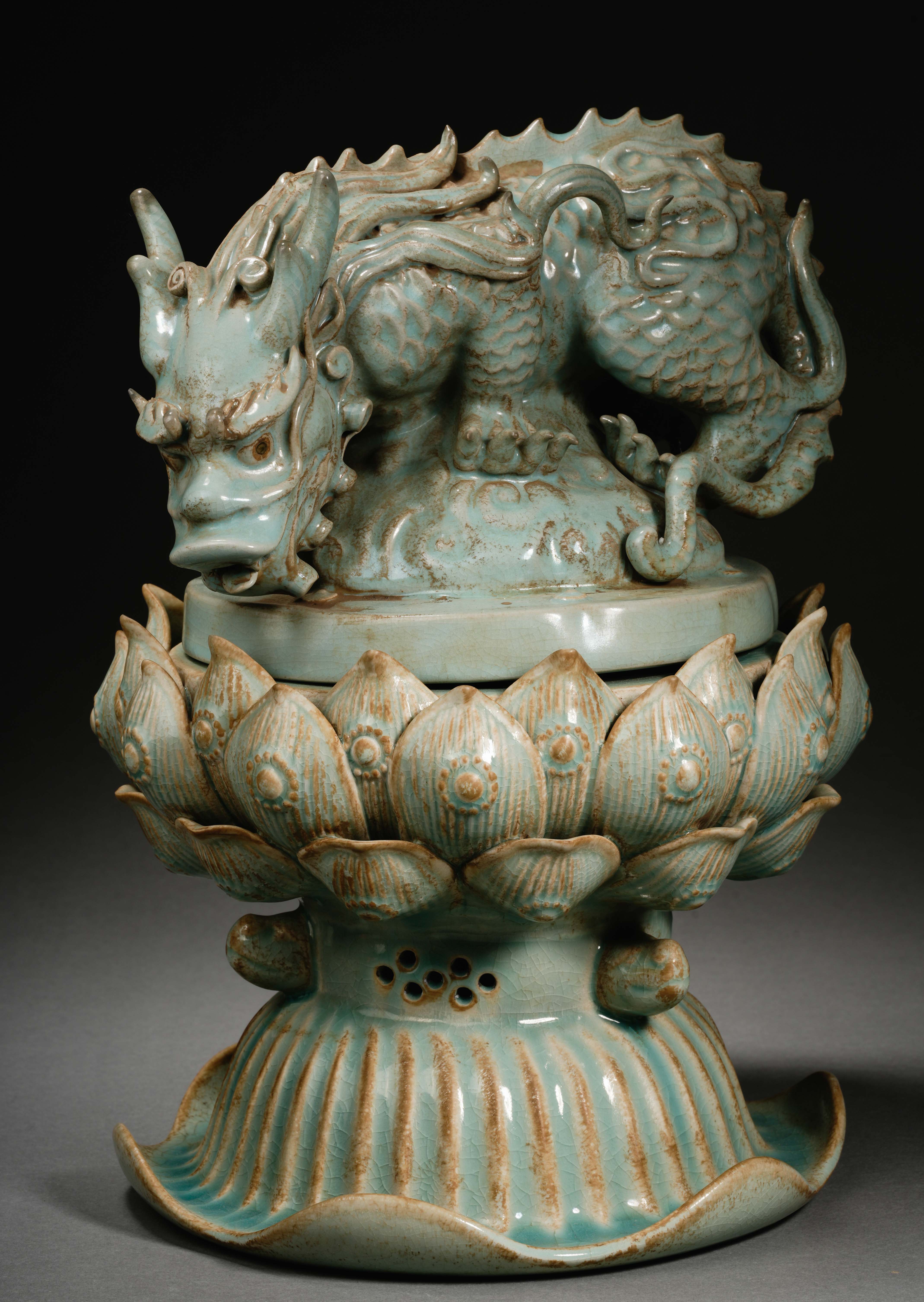 A Chinese Ru-ware Mythical Beast Incense Burner - Image 2 of 13
