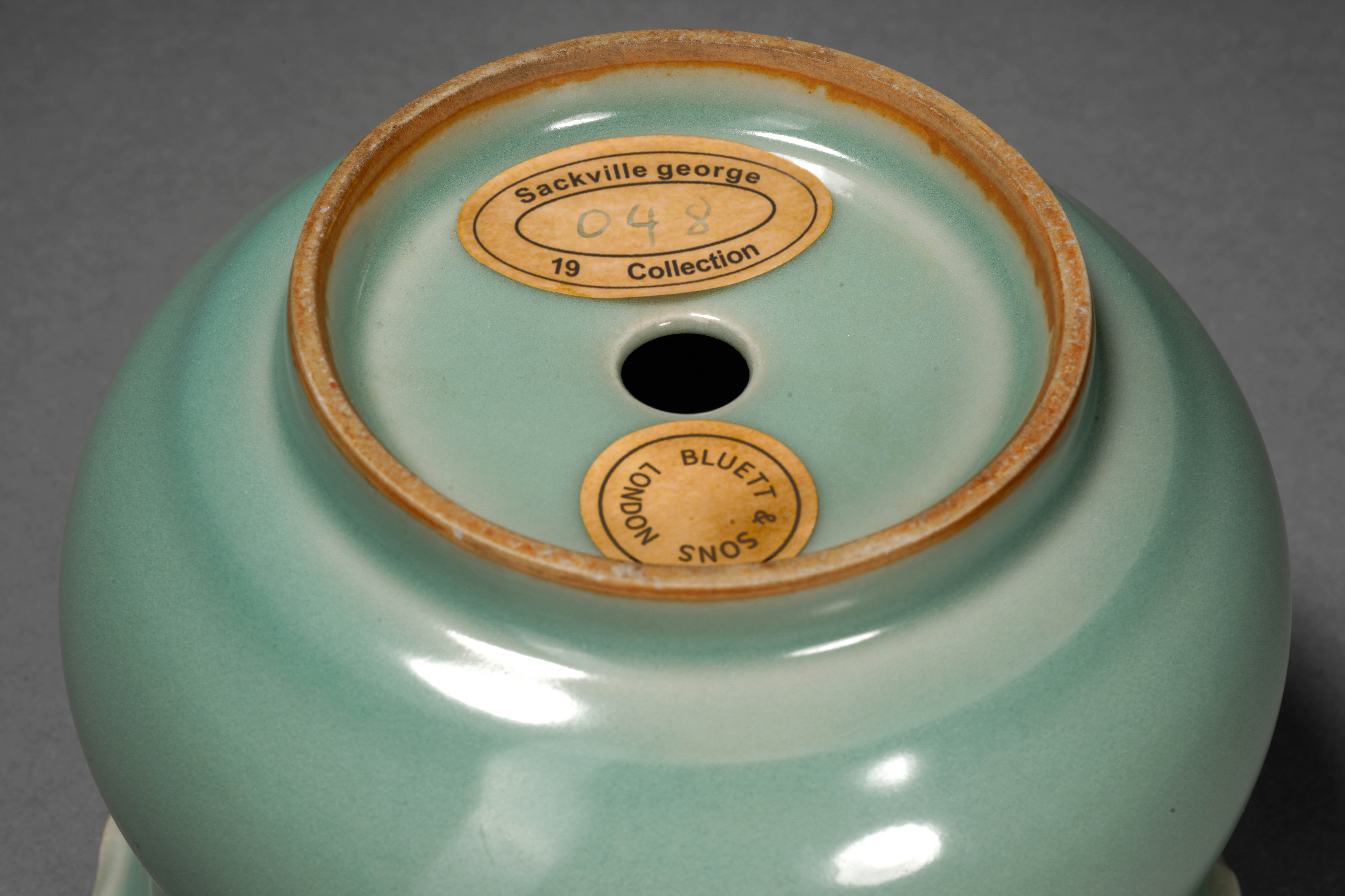 A Chinese Longquan Celadon Glaze Spitton - Image 7 of 7