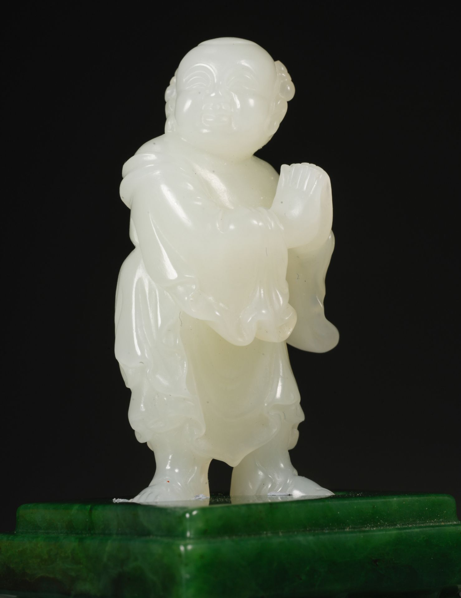 A Set of Chinese Carved White Jade Seated Guanyin - Image 18 of 22