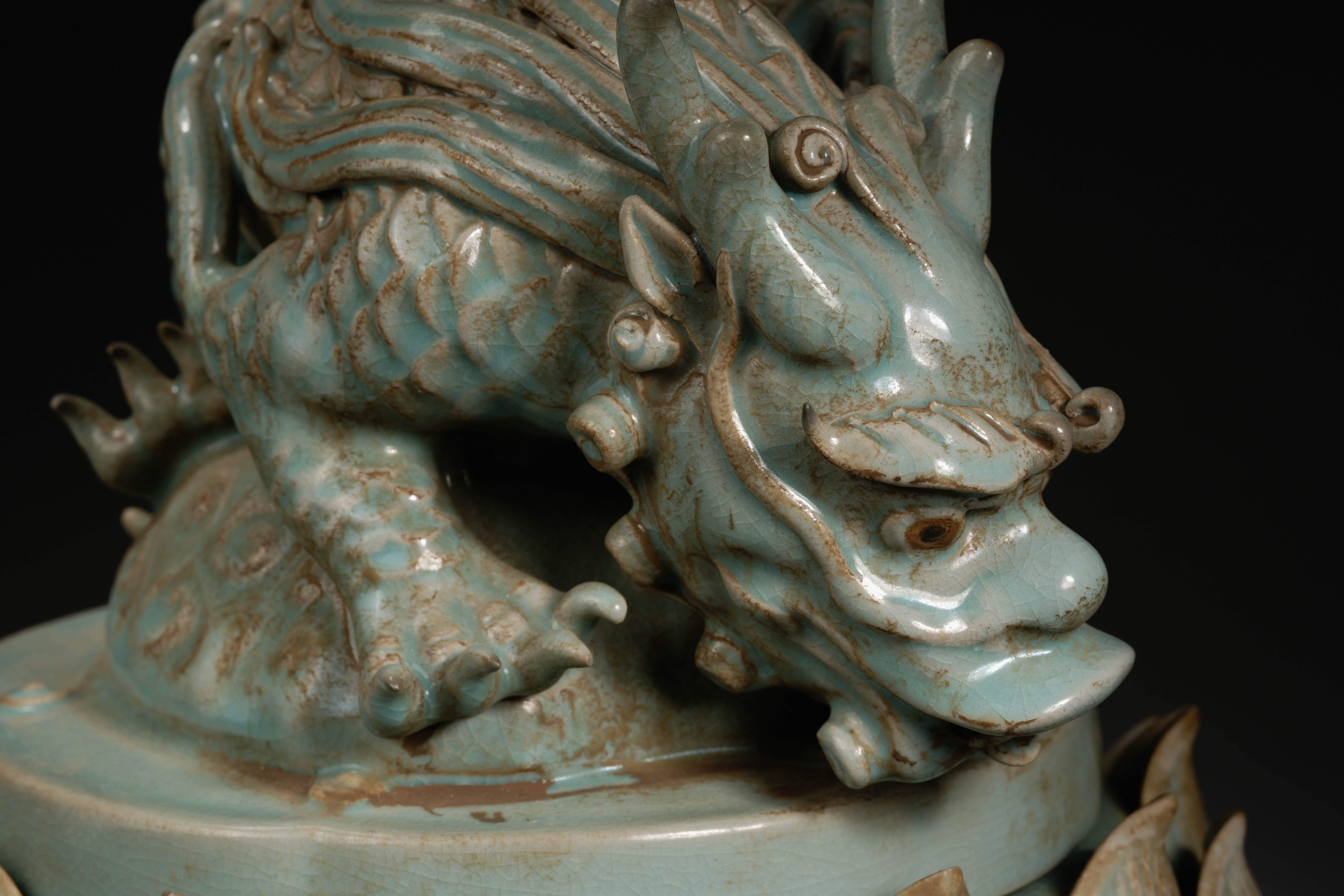 A Chinese Ru-ware Mythical Beast Incense Burner - Image 7 of 13