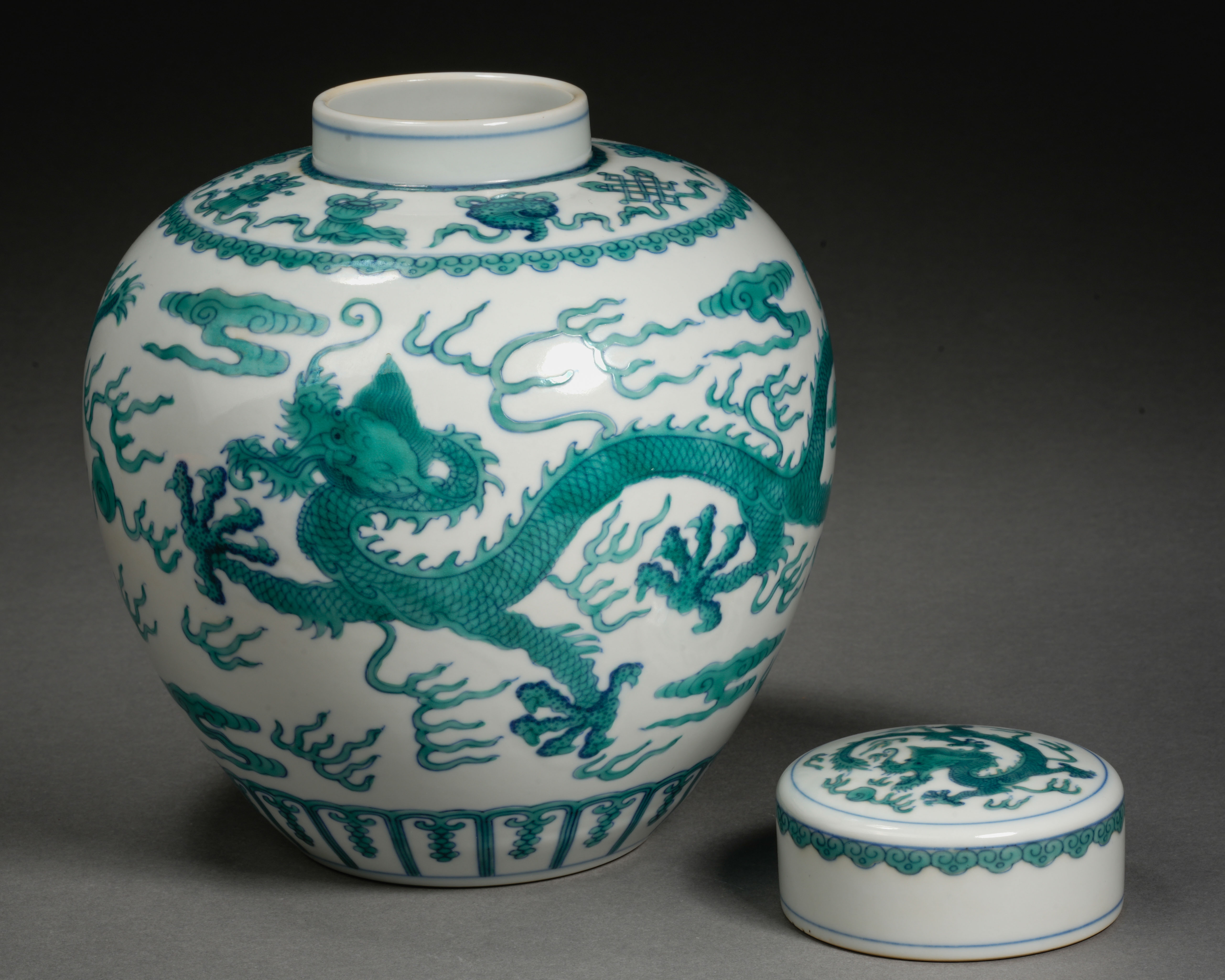 A Chinese Green Enameled Dragon Jar with Cover - Image 4 of 9