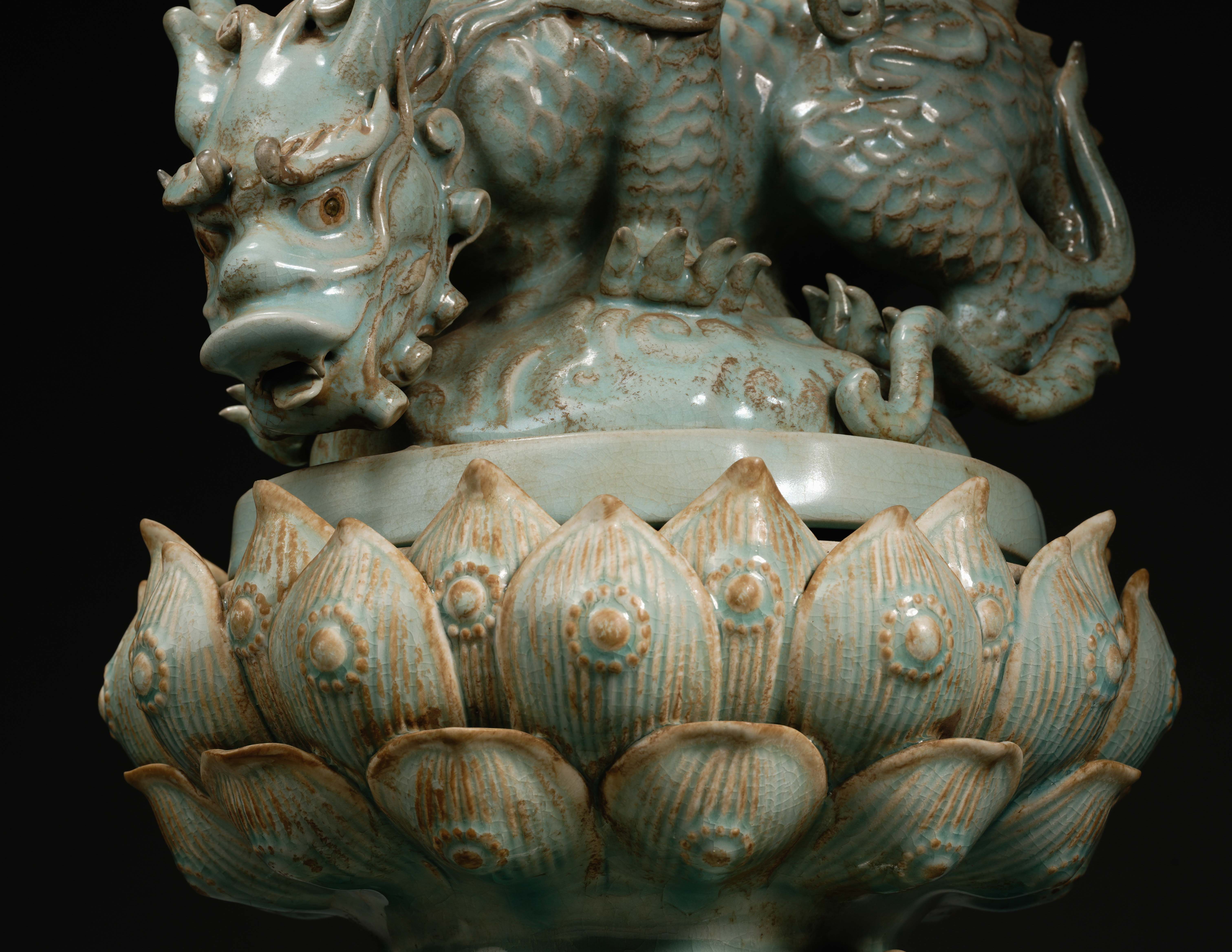 A Chinese Ru-ware Mythical Beast Incense Burner - Image 5 of 13