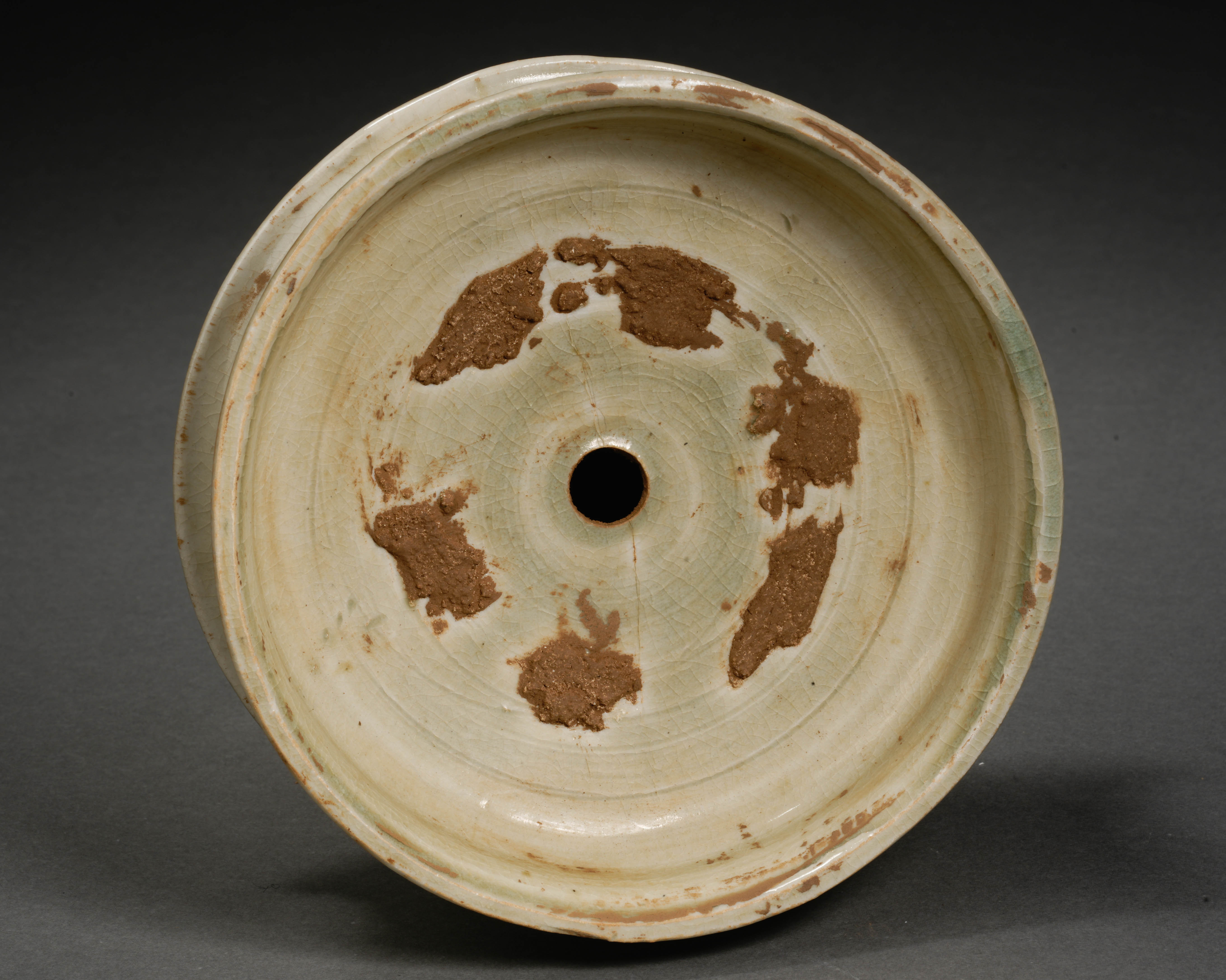 A Chinese Celadon Glaze Pottery Incense Burner - Image 12 of 12