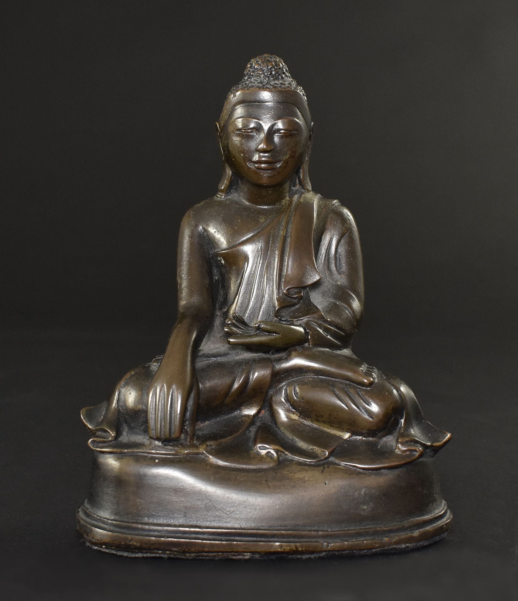 Sitzender Buddha