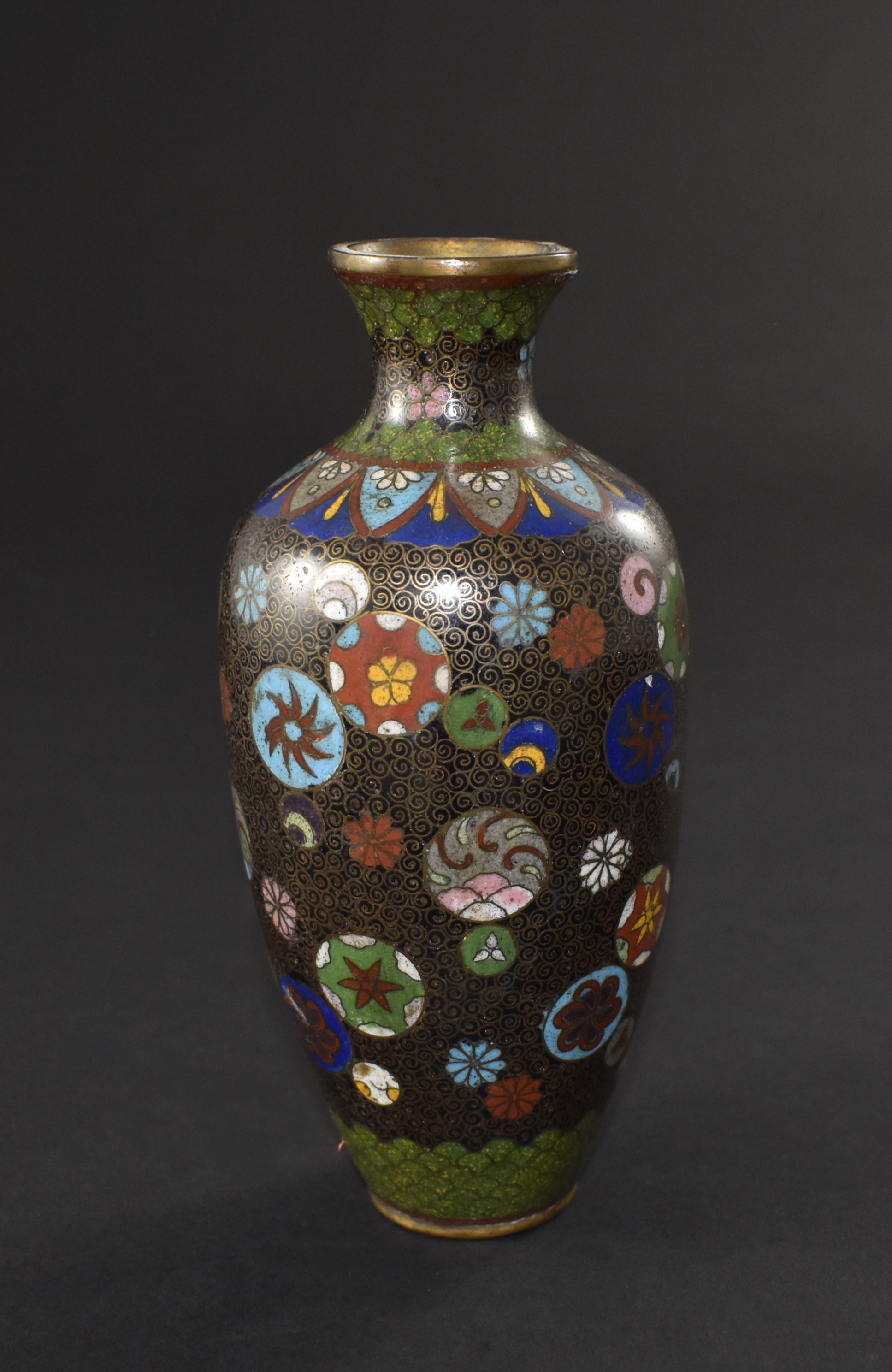 Cloisonné-Vase.