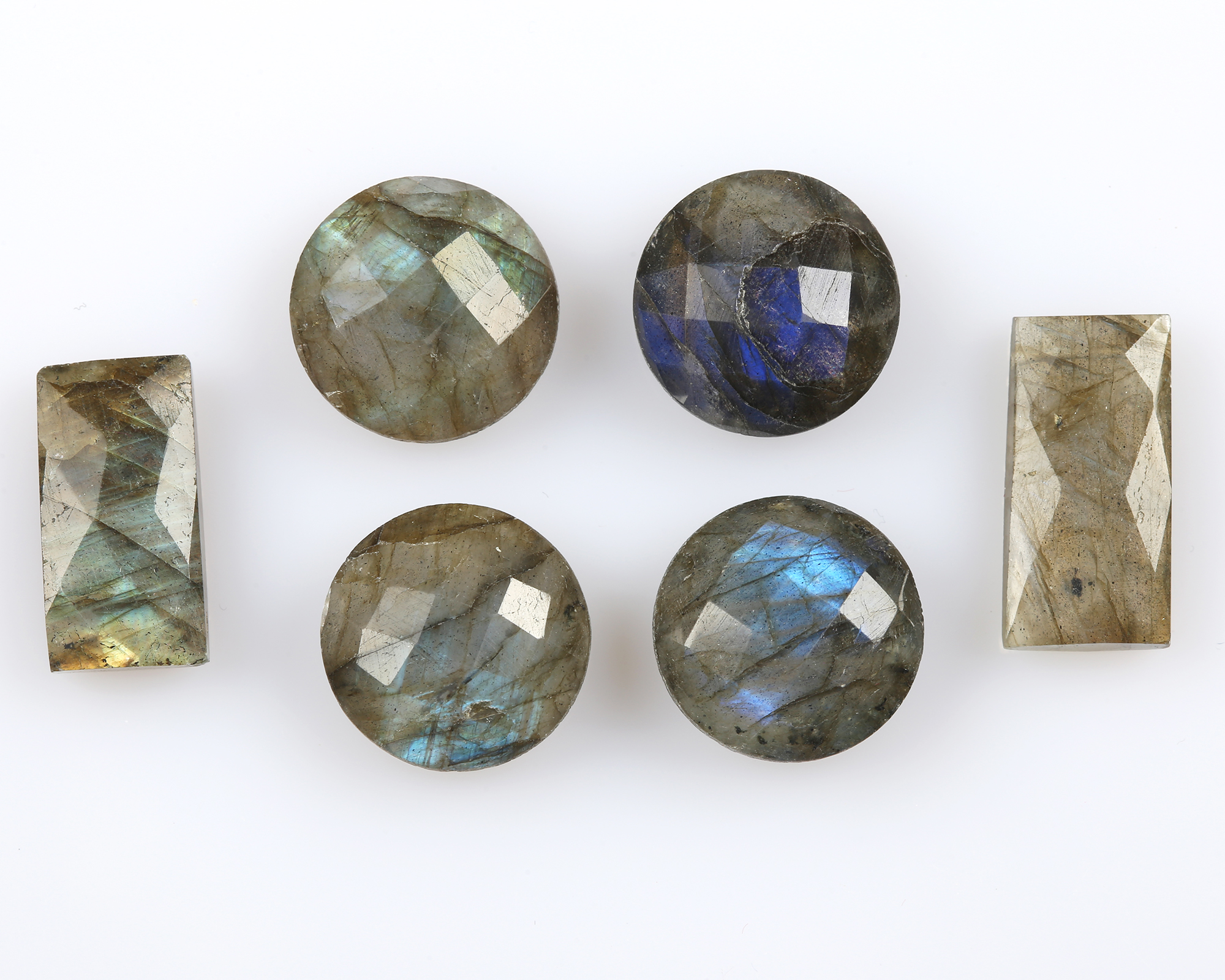 Sechs lose Labradorite.