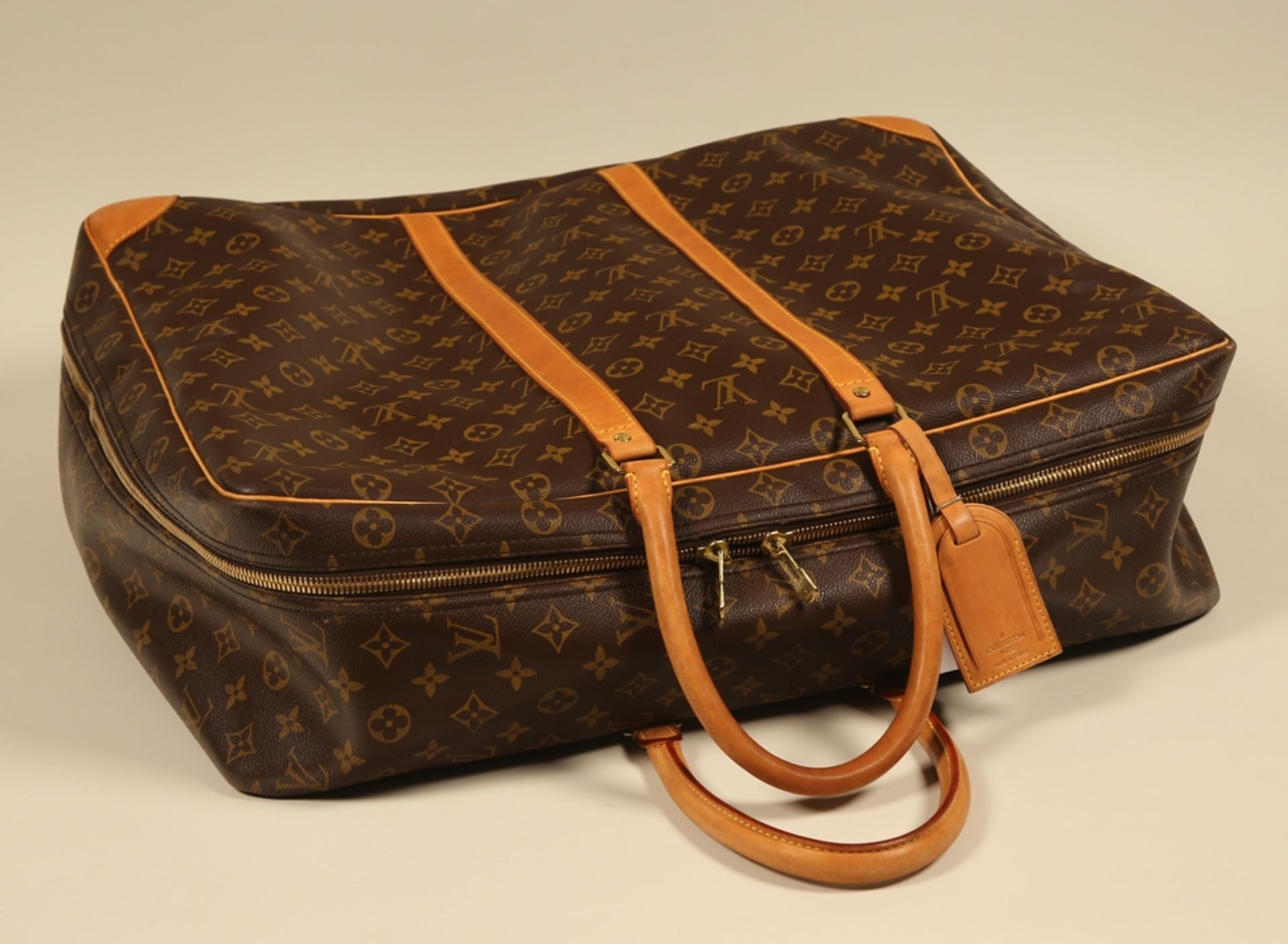 Louis Vuitton-Reisetasche. Sirius souple. Monogramm Canvas. 50 x 40 x 17 cm