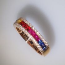 Ring mit farbigen Saphiren. Blaue, rote, gelbe und grüne Saphire zus. 1,06 ct. Brillanten zus. 0,25