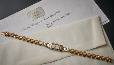 Seltene, frühe, goldene Patek Phillipe Damenarmbanduhr. Um 1940. 18 ct. Im Baguette-WG/RG-Gehäuse.