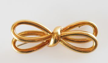 Elegante Schleifenbrosche. Doppelschleife in 18 ct. GG. L 5 cm 14 g