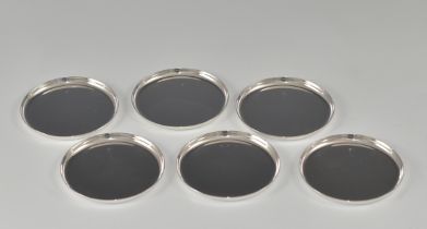 Sechs Gläseruntersetzer. Meistermarke Koch & Bergfeld, Ø 10 cm. 450 g