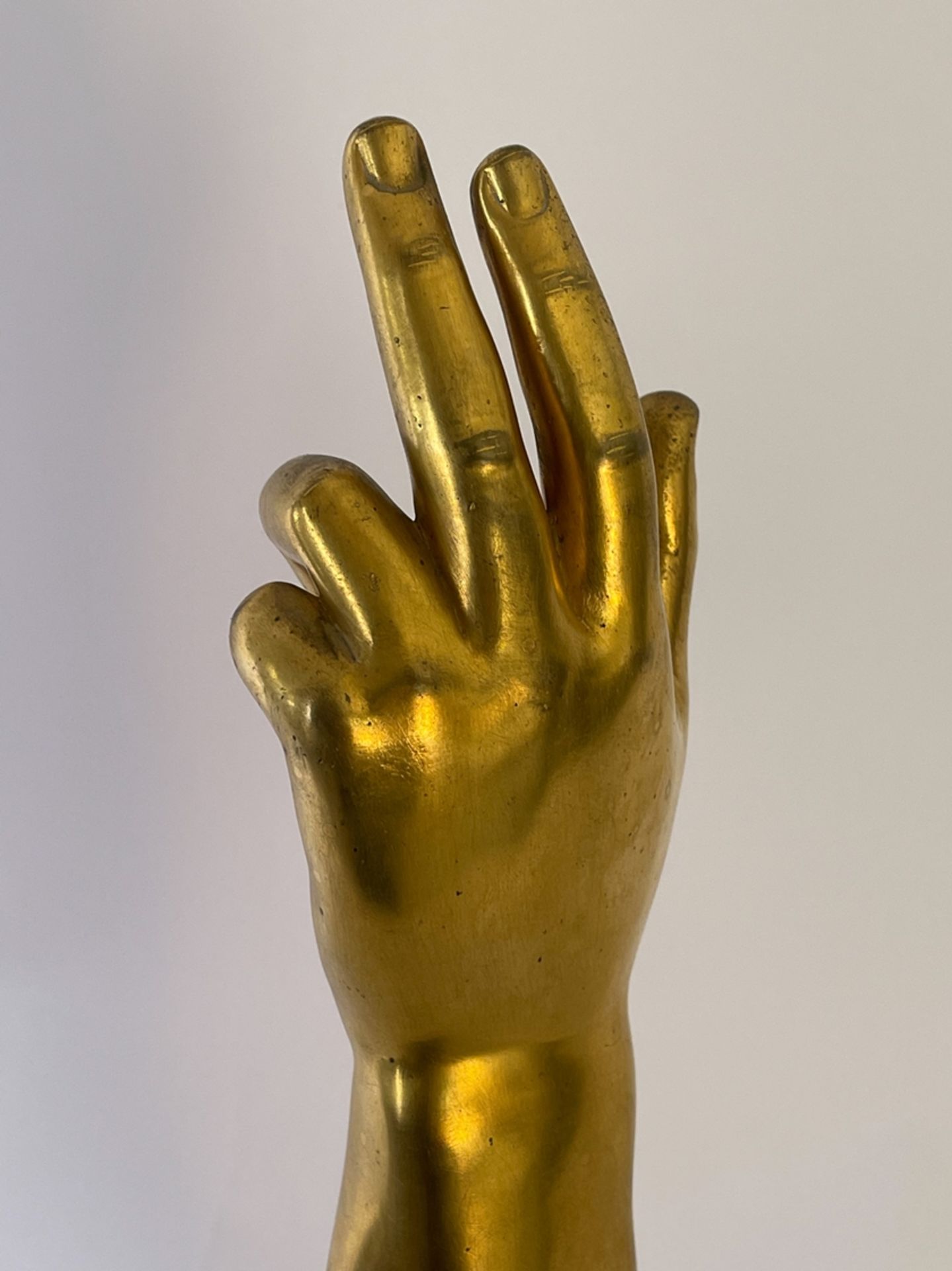 Museumsstück "Arm Reliquar" - Image 9 of 11
