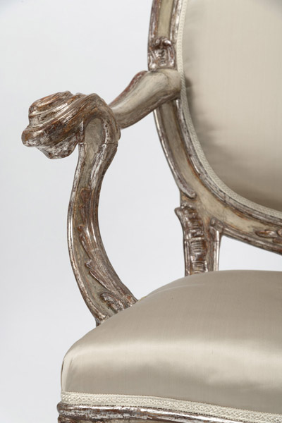 A SET OF FOUR GERMAN SILVERED AND GILTWOOD FAUTEUILS - Image 16 of 27