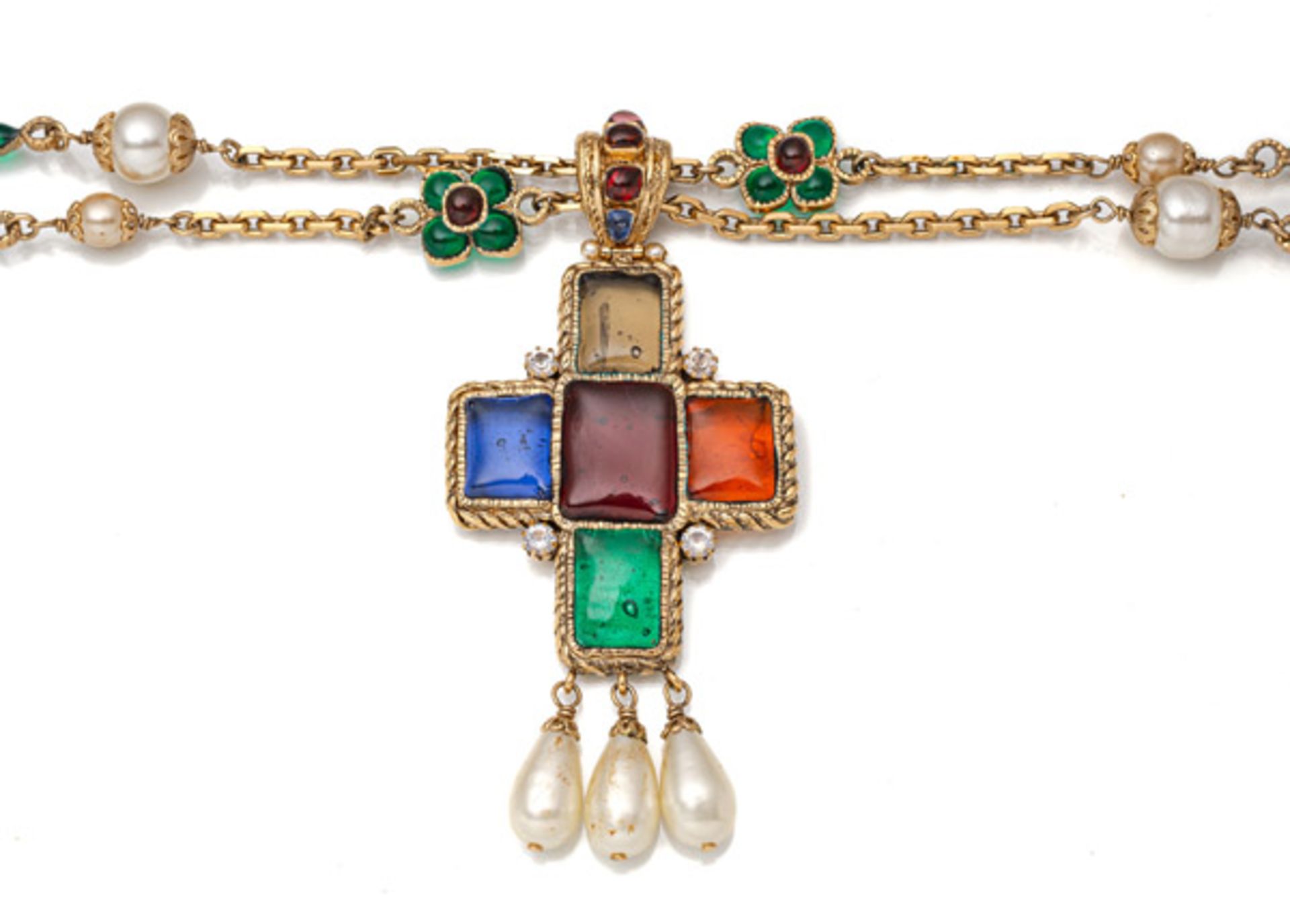 A RARE METALGILT AND GLASS CROSS PENDANT WITH NECKLACE - Image 2 of 3