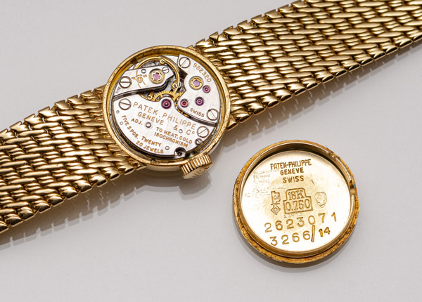 A LADY'S GOLD WATCH - PATEK PHILIPPE - Image 5 of 5
