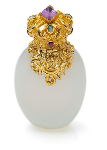 A LOUIS XV STYLE SCENT BOTTLE - Image 2 of 3