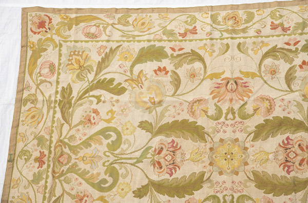 AN EMBROIDERED ARRAIOLOS CARPET WITH  FLORAL DESIGNS - Image 8 of 12