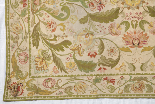 AN EMBROIDERED ARRAIOLOS CARPET WITH  FLORAL DESIGNS - Image 5 of 12