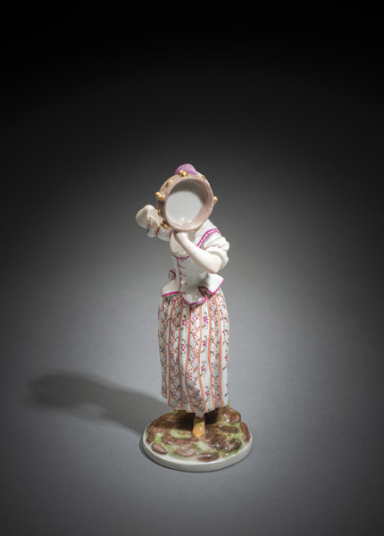 A ZURICH PORCELAIN FIGURE OF A GIRL WITH TAMBOURIN - Image 3 of 4