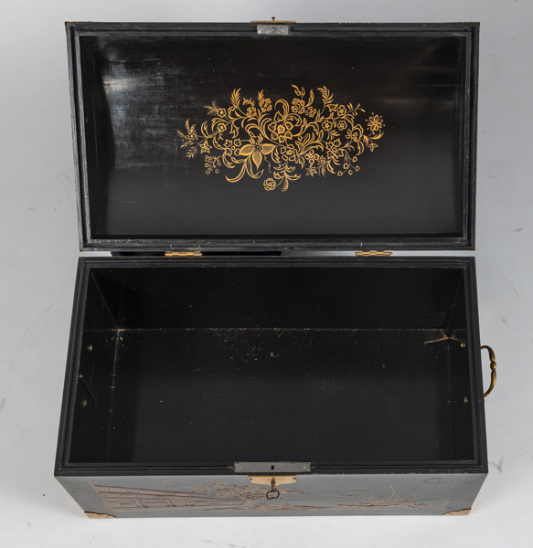 AN ENGLISH ORMOLU-MOUNTED BLACK AND GILT JAPANNED CHES ON STAND - Image 8 of 8