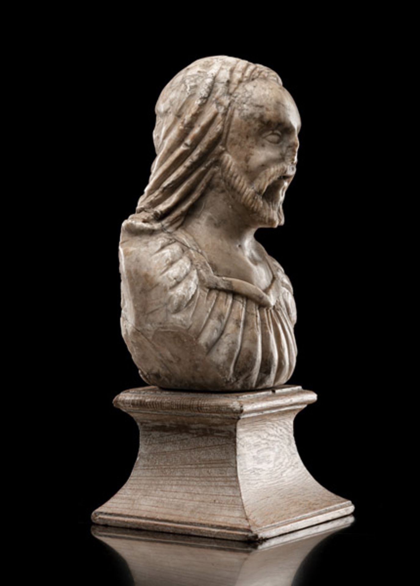 AN ITALIAN MARBLE BUST OF CHRIST - Image 4 of 4