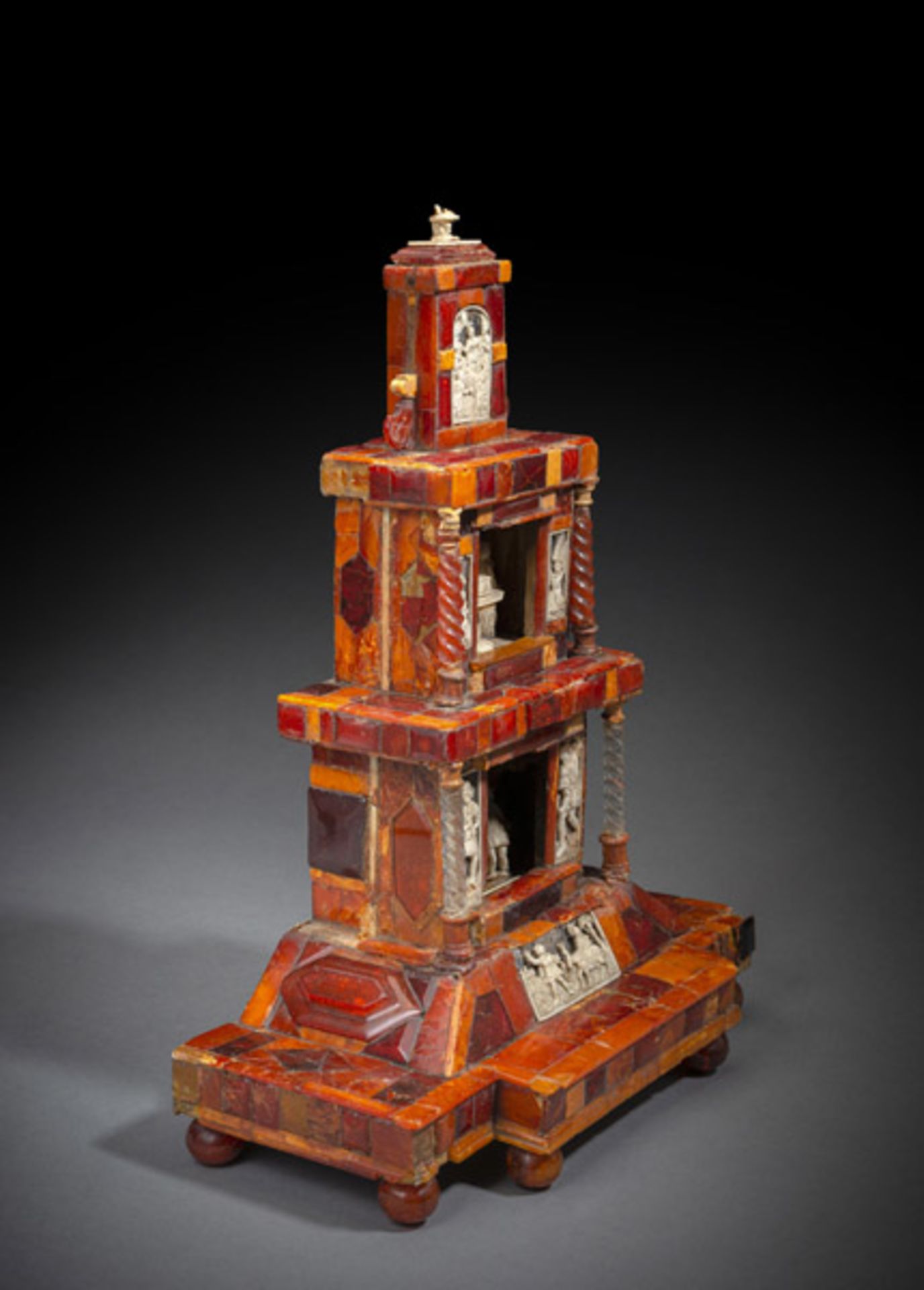 A RARE TORTOISE SHELL AND IVORY MOUNTED WOOD HOUSE ALTAR - Image 2 of 7