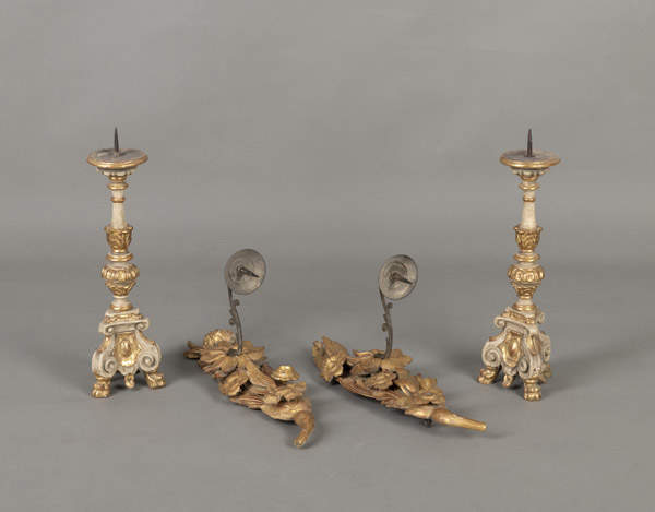 A PAIR OF WOODCARVED ALTAR CANDLESTICKS AND A PAIR OF CARVED WOOD WALL LIGHTS - Image 3 of 4