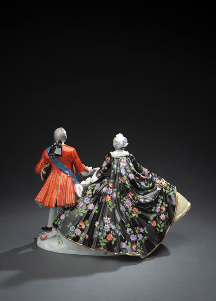 A MEISSEN GROUP OF A CHEALIER AND A LADY - Image 2 of 4