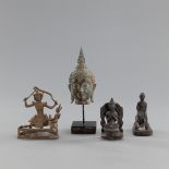Gruppe von 4 Bronzen, u.a, Kopf des Buddha