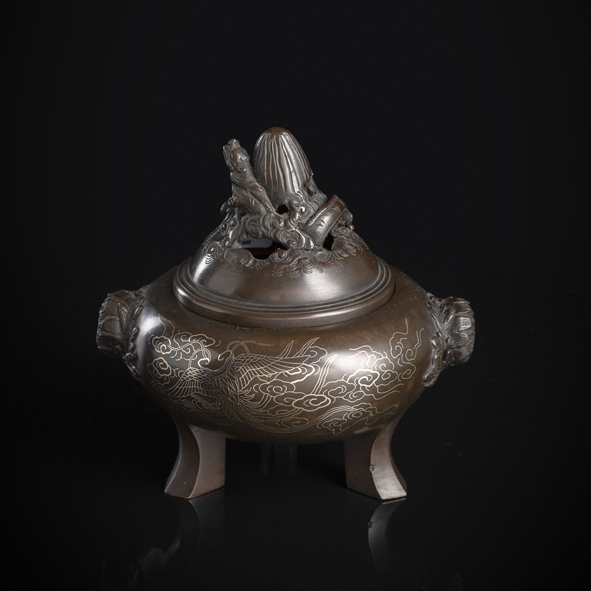 A FINE CAST BRONZE CENSER WITH SILVER-INLAYS AND OPENWORK COVER ON WOOD STAND