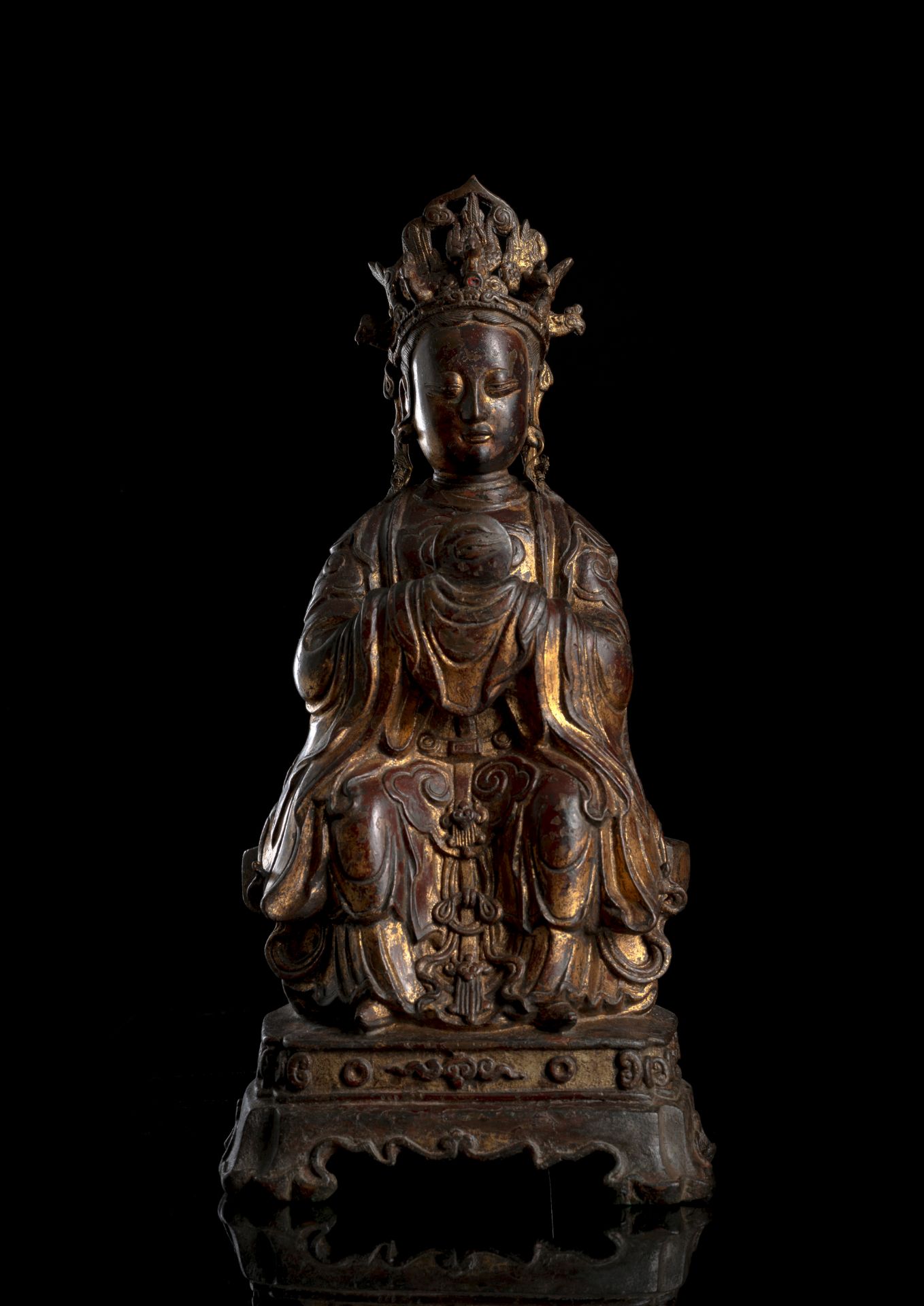 A GILT-LACQUERED BRONZE FIGURE OF THE DAOIST GODDESS OF EYESIGHT, YANGUANG NIANGNIANG