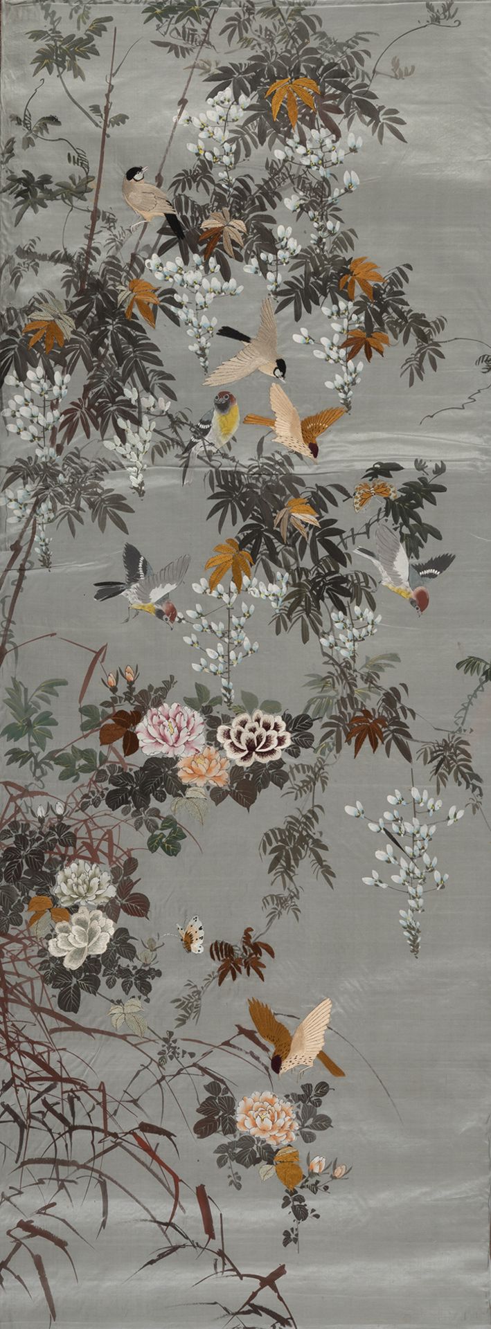 FOUR SILK PAINTINGS DEPICTING BIRDS AND FLOWERS - Image 4 of 4